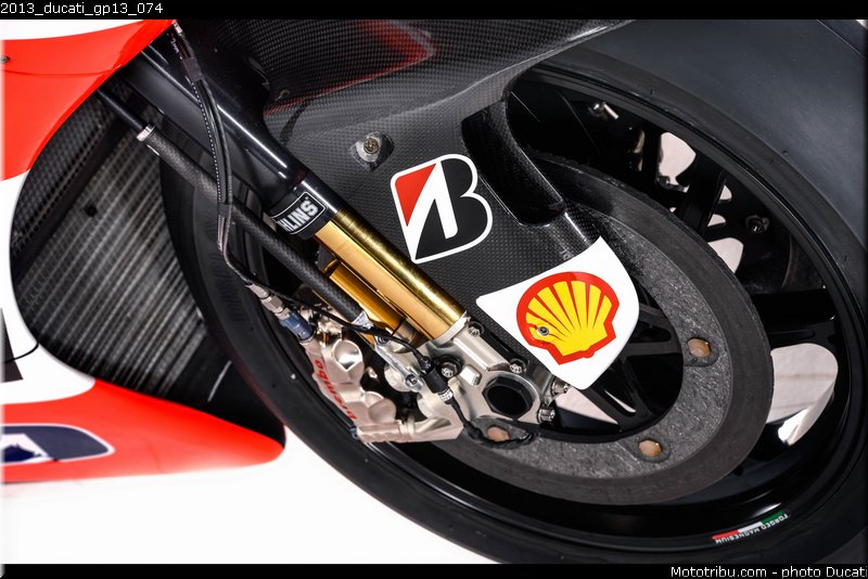 2013_ducati_gp13_074