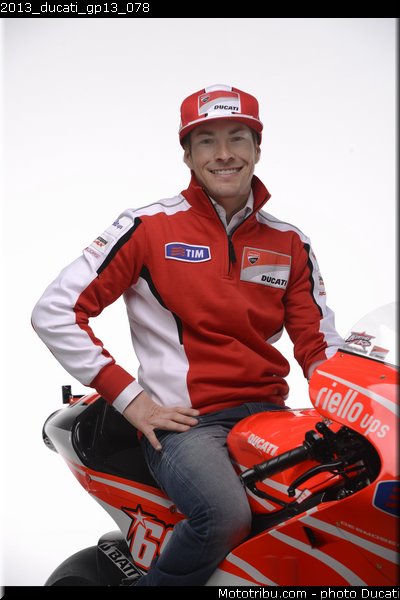 2013_ducati_gp13_078