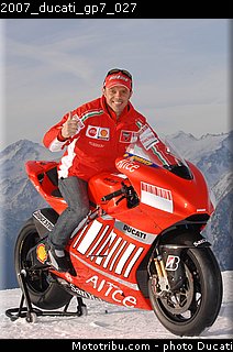 2007_ducati_gp7_027.jpg