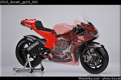 2010_ducati_gp10_002.jpg