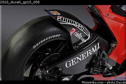 2010_ducati_gp10_008.JPG