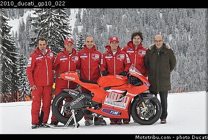 2010_ducati_gp10_022.JPG