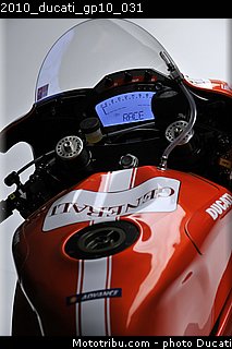 2010_ducati_gp10_031.JPG