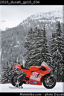 2010_ducati_gp10_034.JPG