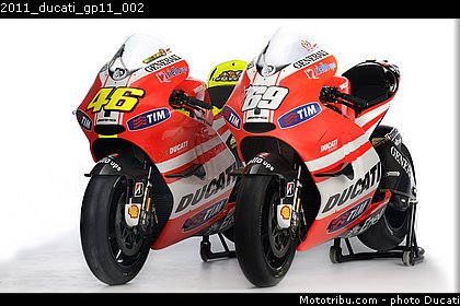 2011_ducati_gp11_002.jpg
