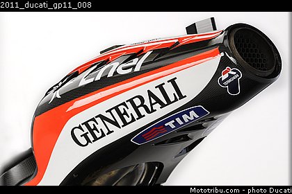 2011_ducati_gp11_008.jpg