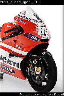 2011_ducati_gp11_013.jpg