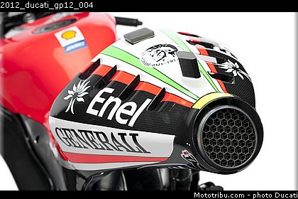 2012_ducati_gp12_004.jpg