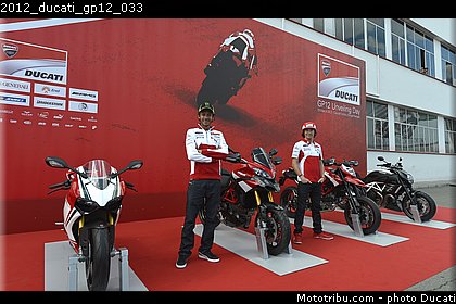 2012_ducati_gp12_033.jpg