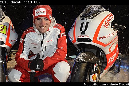 2013_ducati_gp13_009.jpg