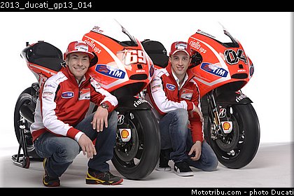 2013_ducati_gp13_014.jpg