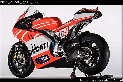 2013_ducati_gp13_022.jpg
