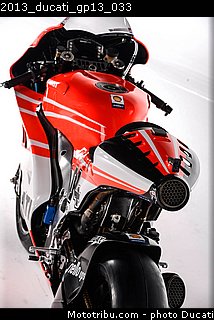 2013_ducati_gp13_033.jpg