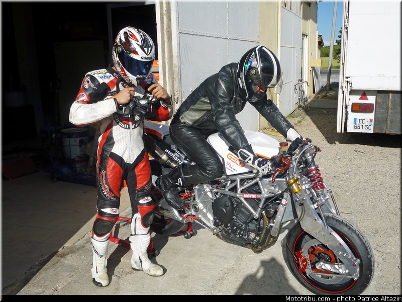 MOTO 