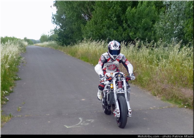 MOTO 