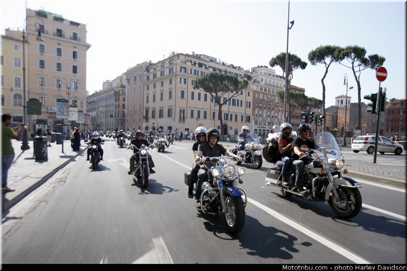 harley_davidson_2013_110_ans_rome_benediction_pape_francois_0041