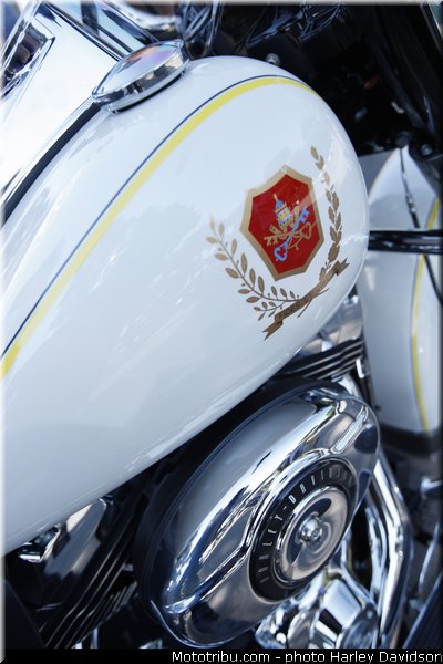 harley_davidson_2013_110_ans_rome_benediction_pape_francois_0052