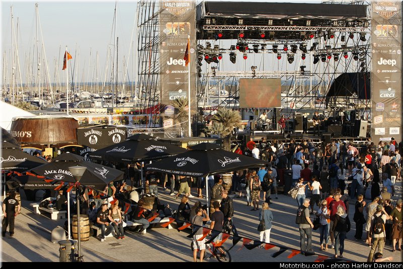 harley_davidson_2013_110_ans_rome_benediction_pape_francois_0083
