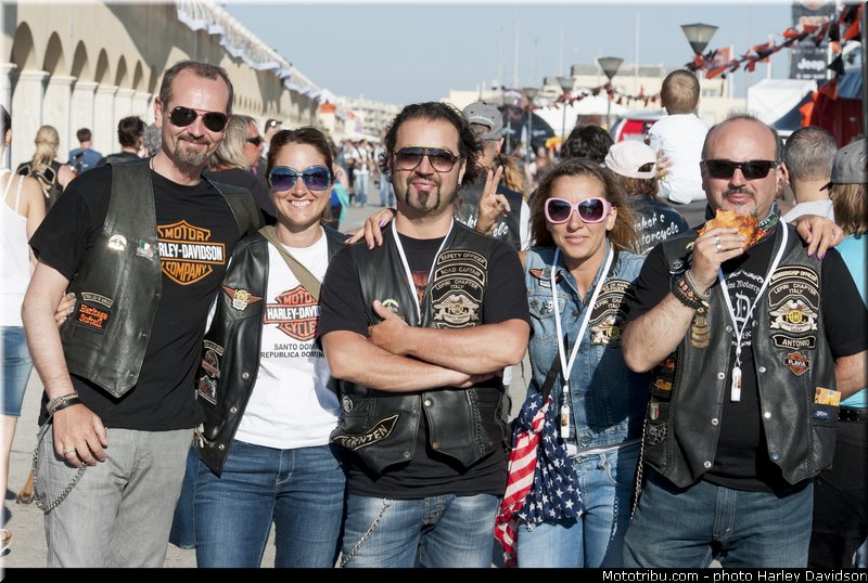 harley_davidson_2013_110_ans_rome_benediction_pape_francois_0121