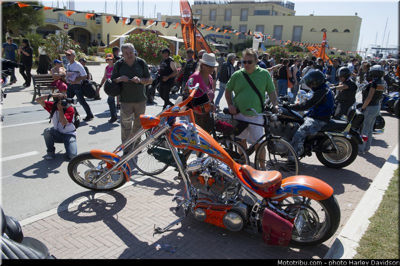 harley_davidson_2013_110_ans_rome_benediction_pape_francois_0124