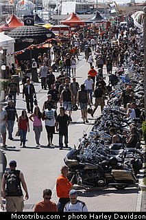 harley_davidson_2013_110_ans_rome_benediction_pape_francois_0053.jpg