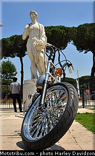 harley_davidson_2013_110_ans_rome_benediction_pape_francois_0109.jpg