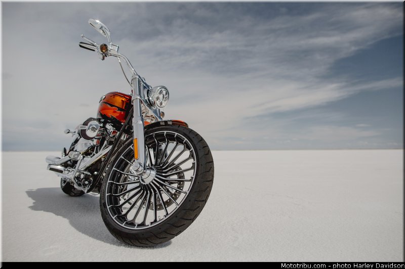 cvo_breakout_012_harley_davidson_2014