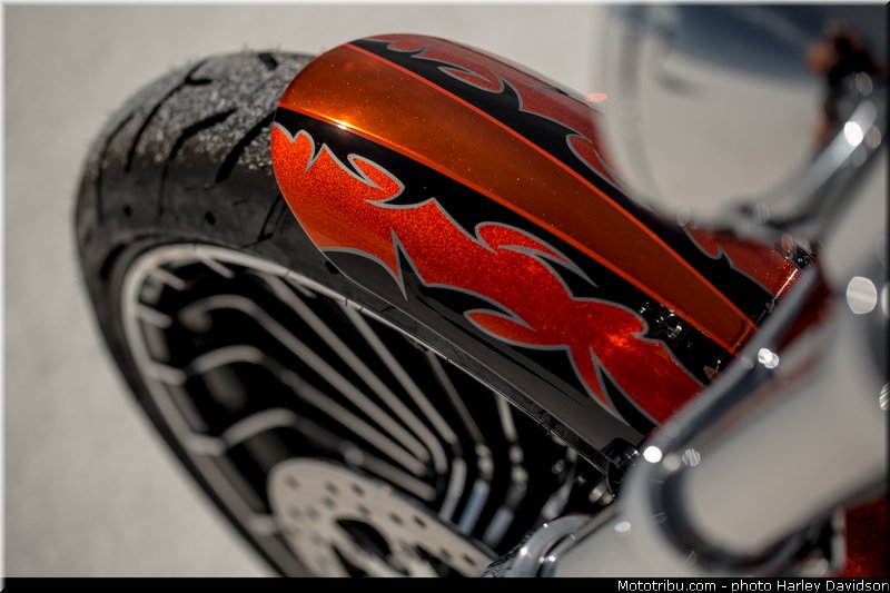 cvo_breakout_014_harley_davidson_2014