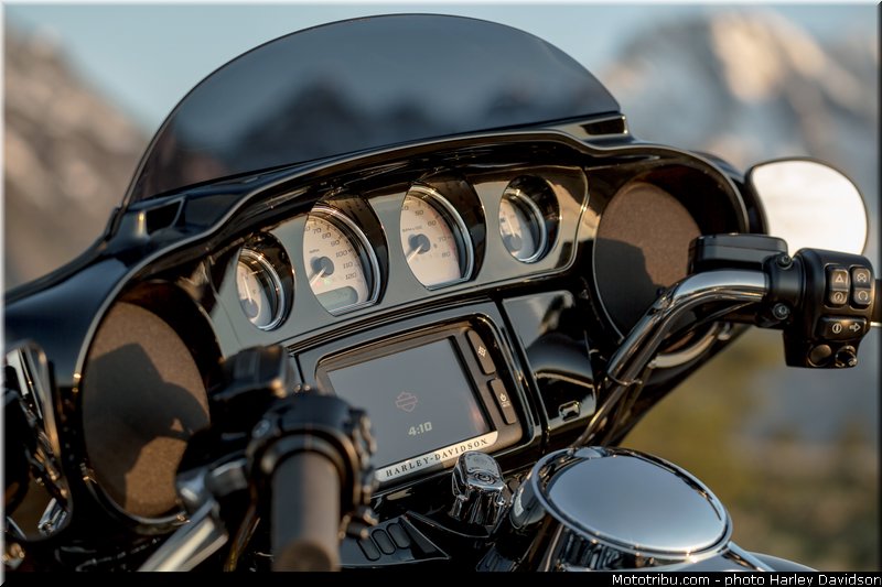 cvo_electra_glide_ultra_limited_004_harley_davidson_2014