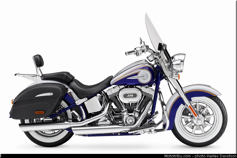 cvo_softail_deluxe_010_harley_davidson_2014