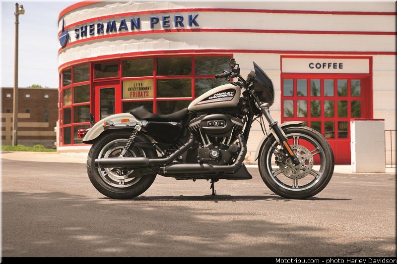 sportster_883r_003_harley_davidson_2014
