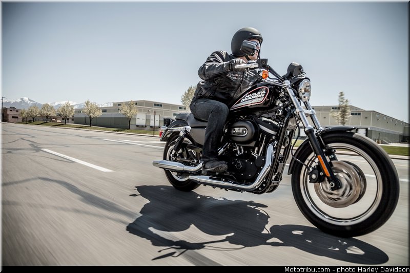 sportster_883r_005_harley_davidson_2014