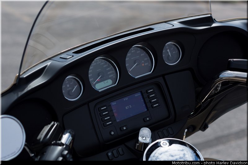 touring_electra_glide_ultra_classic_003_harley_davidson_2014