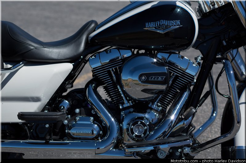 touring_road_king_classic_005_harley_davidson_2014