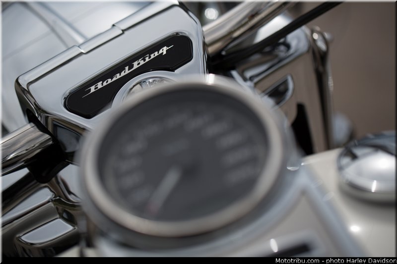 touring_road_king_classic_009_harley_davidson_2014