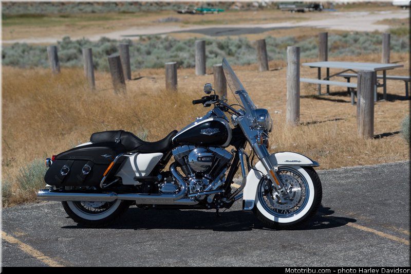 touring_road_king_classic_030_harley_davidson_2014
