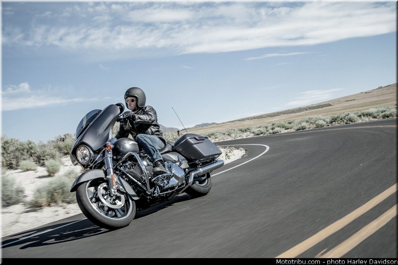 touring_street_glide_002_harley_davidson_2014