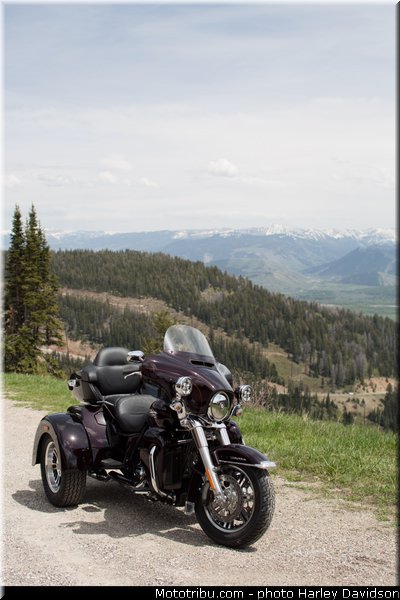 tri_glide_ultra_016_harley_davidson_2014