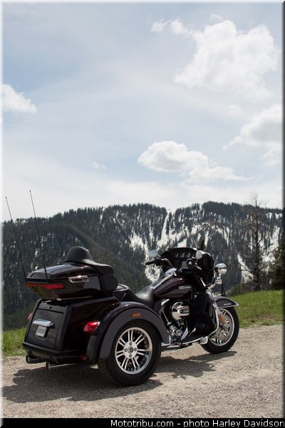 tri_glide_ultra_017_harley_davidson_2014