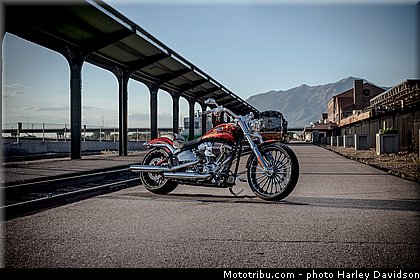 cvo_breakout_001_harley_davidson_2014.jpg
