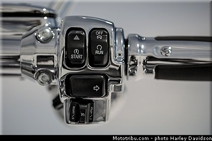 cvo_breakout_016_harley_davidson_2014.jpg