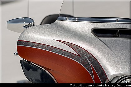 cvo_electra_glide_ultra_limited_007_harley_davidson_2014.jpg