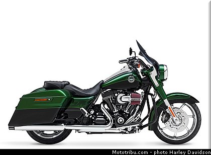 cvo_road_king_004_harley_davidson_2014.jpg