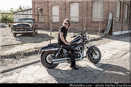 dyna_fat_bob_005_harley_davidson_2014.jpg