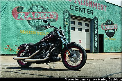dyna_street_bob_003_harley_davidson_2014.jpg