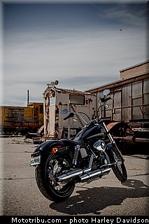 dyna_street_bob_005_harley_davidson_2014.jpg