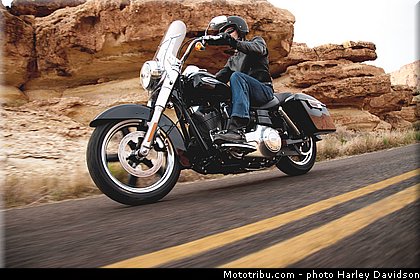 dyna_switchback_005_harley_davidson_2014.jpg