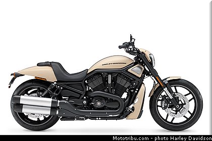 night_rod_special_002_harley_davidson_2014.jpg