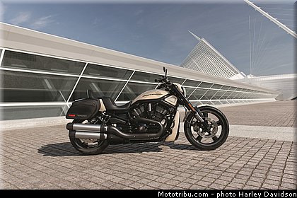 night_rod_special_003_harley_davidson_2014.jpg