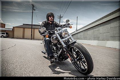 softail_breakout_006_harley_davidson_2014.jpg